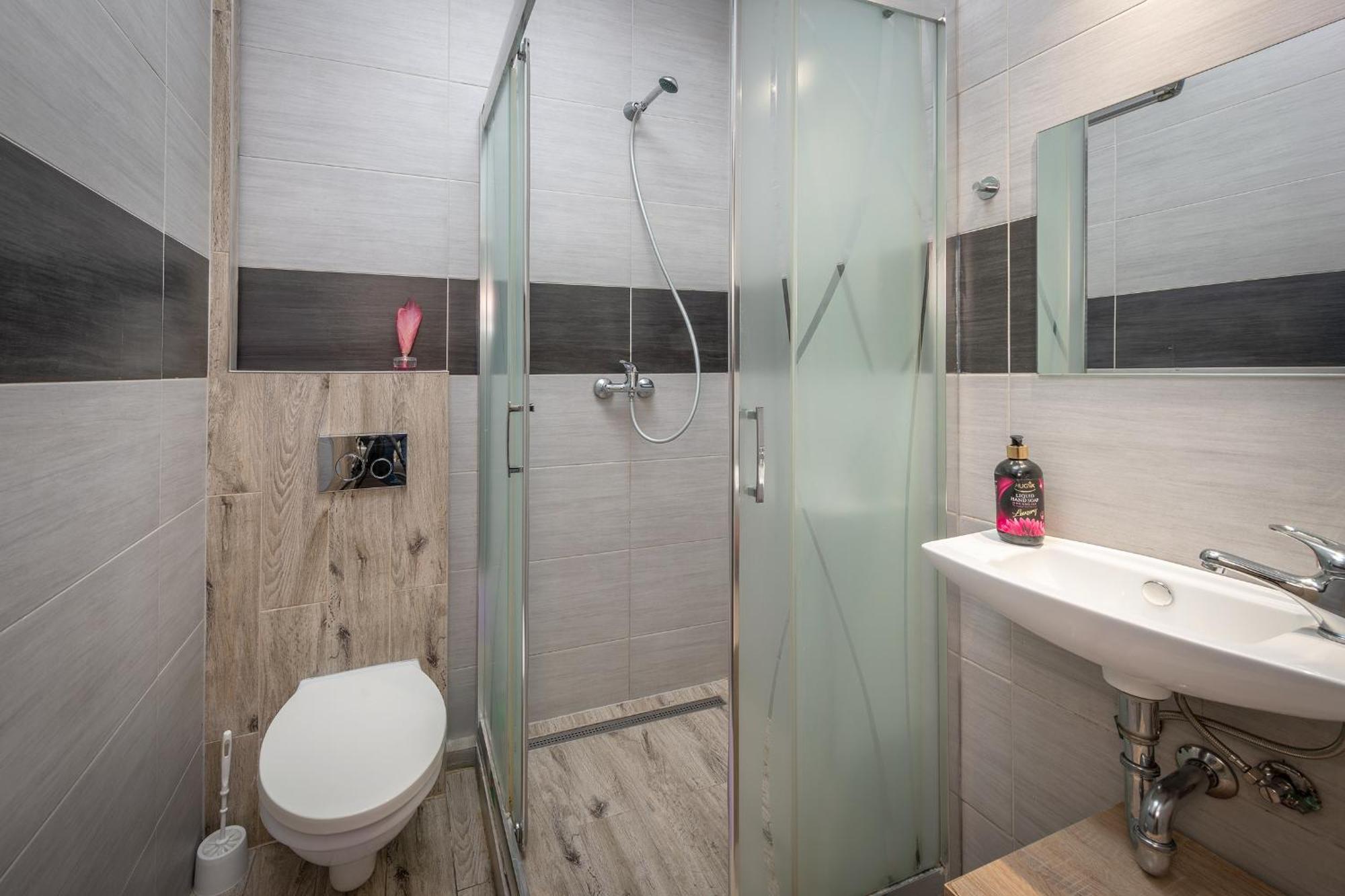 70S Guest Room Krakow Exterior photo